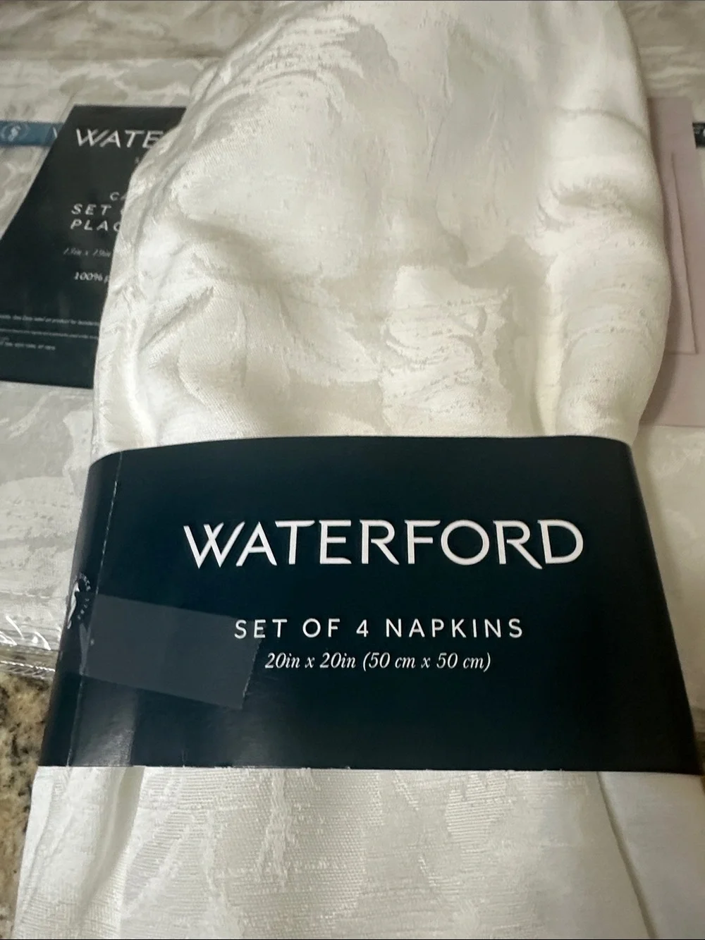 🎈New🎈Waterford Carolan White Set of Four Placements and Set of Four Napkins